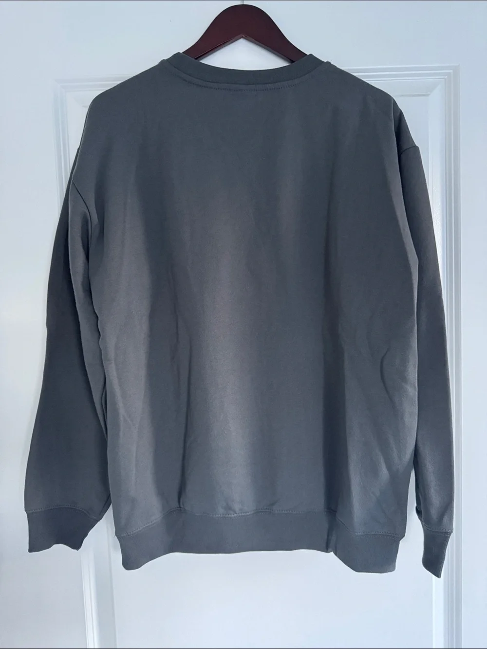 NWOT Nascar Grey Oversized Graphic Detail Pullover Crewneck M